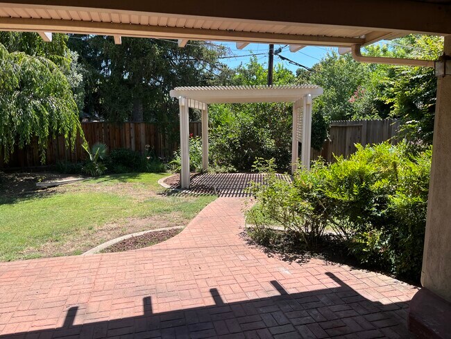 Building Photo - 4781 Rex Ct