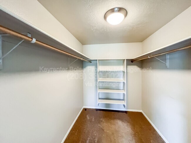 Building Photo - 2474 N Iditarod Way