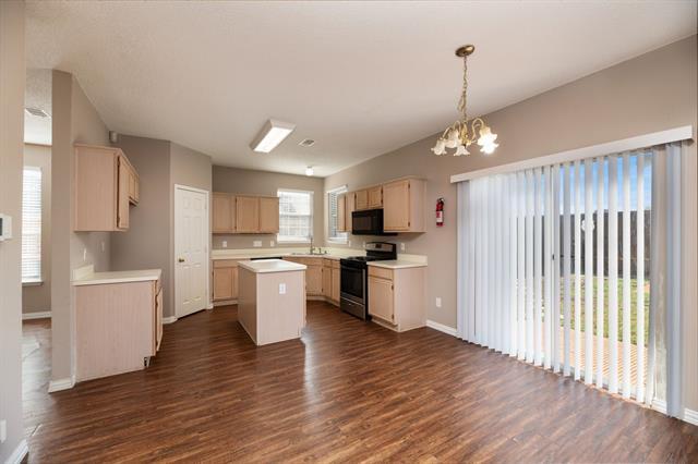 Building Photo - 3225 Cornflower Dr