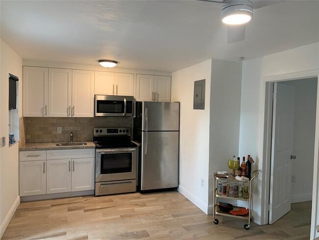 Primary Photo - 1436 NE 2nd Ave