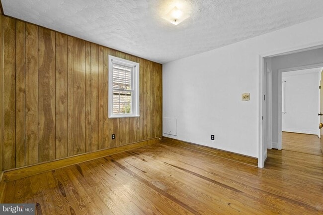 Building Photo - 2917 1st St