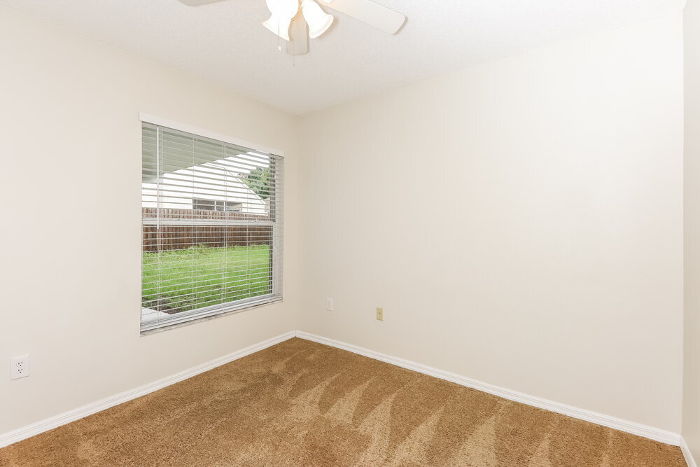 Building Photo - 402 Sonoma Dr