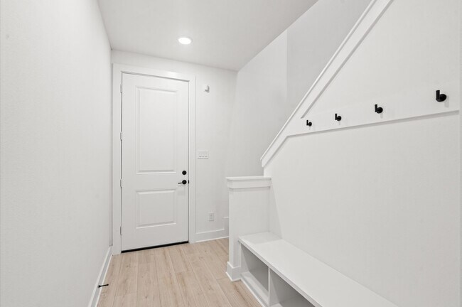 Building Photo - 10095 Serrano Pk Dr