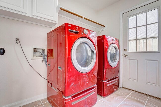 Building Photo - 10615 Indian Paintbrush Ln