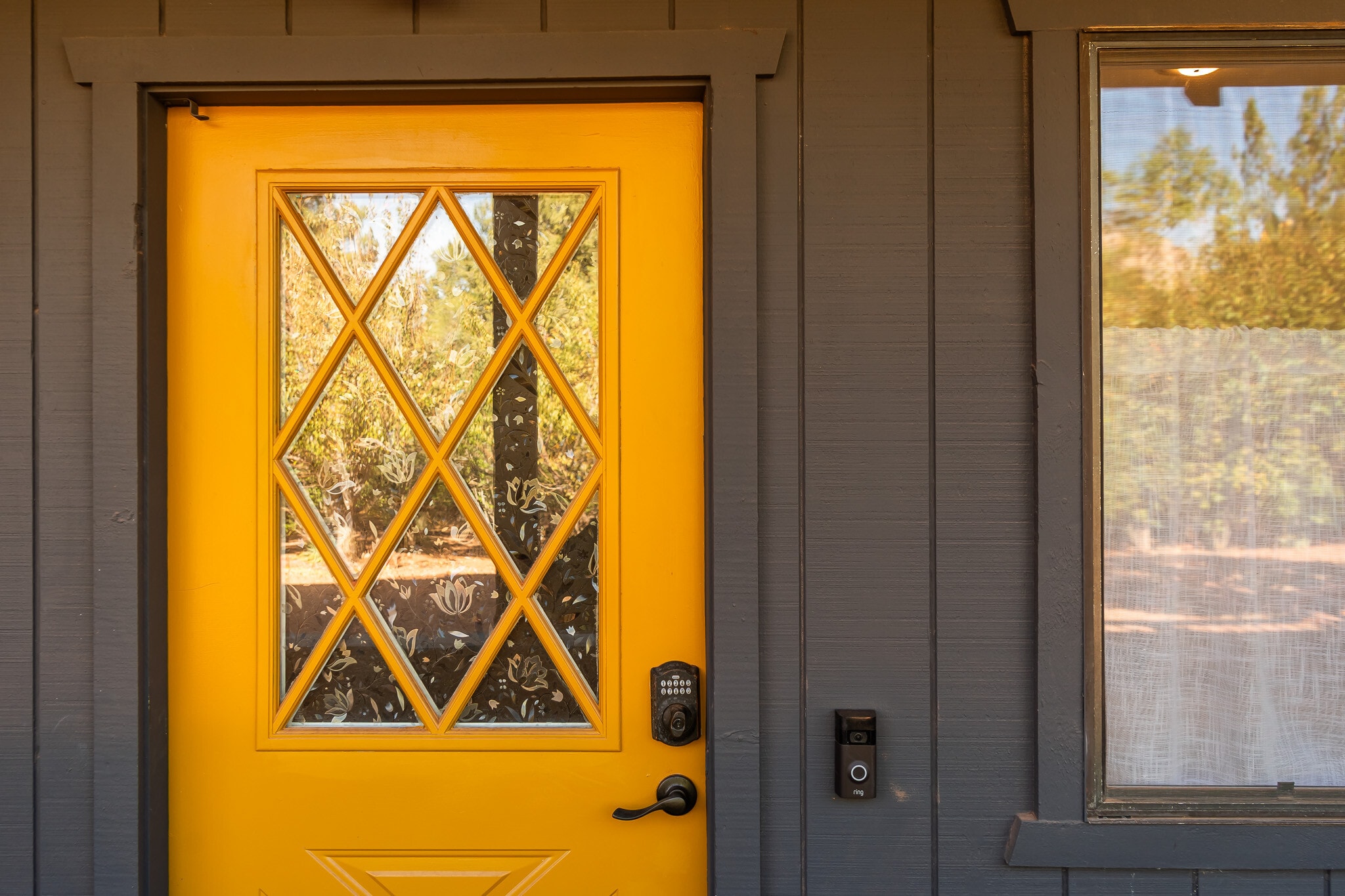 Building Photo - 350 Panorama Blvd