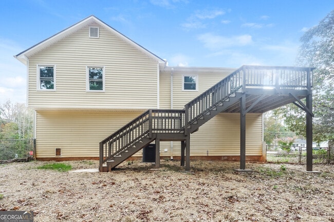 Building Photo - 202 Wesley Mill Way