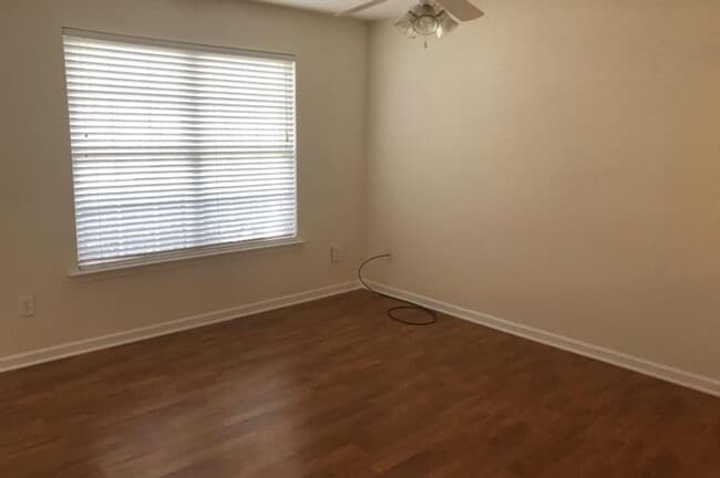 Building Photo - Tavern Grove Townhomes - TG, LLC