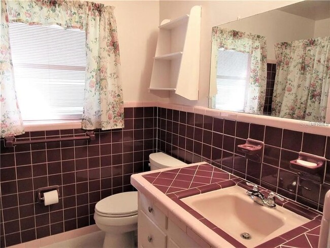 Building Photo - 5800 21st Ave. S