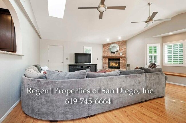 Building Photo - 274 Cheryl Pl