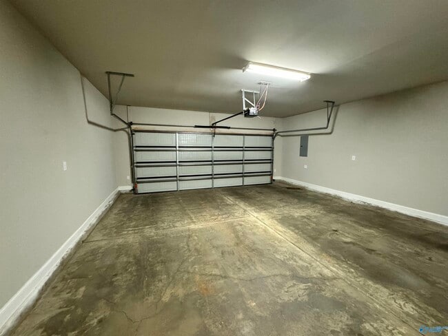 Building Photo - 109 Kambry Grv Dr