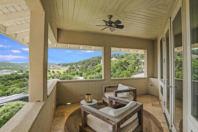 Building Photo - 5304 Scenic View Dr