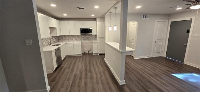 Building Photo - 2021 Costa Mesa Dr