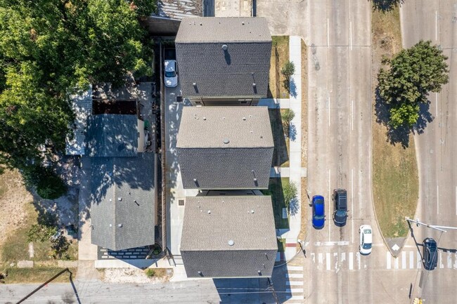 Building Photo - 5345 Larkin St