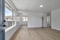 Building Photo - 344 Pennsylvania Dr