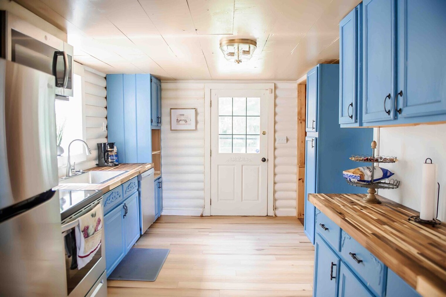 Building Photo - 264 Oak St