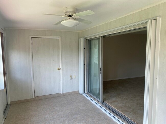 Building Photo - 442 Franconia Cir