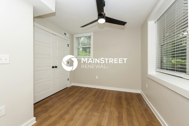 Building Photo - 3 Bedroom Pet-Friendly Home in Nashville, ...