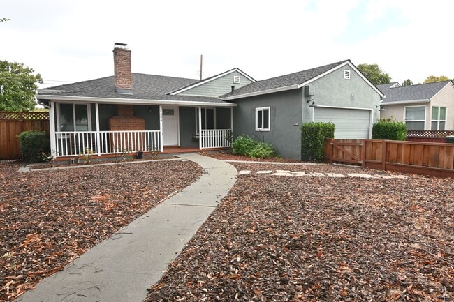 Primary Photo - 1394 Forrestal Ave