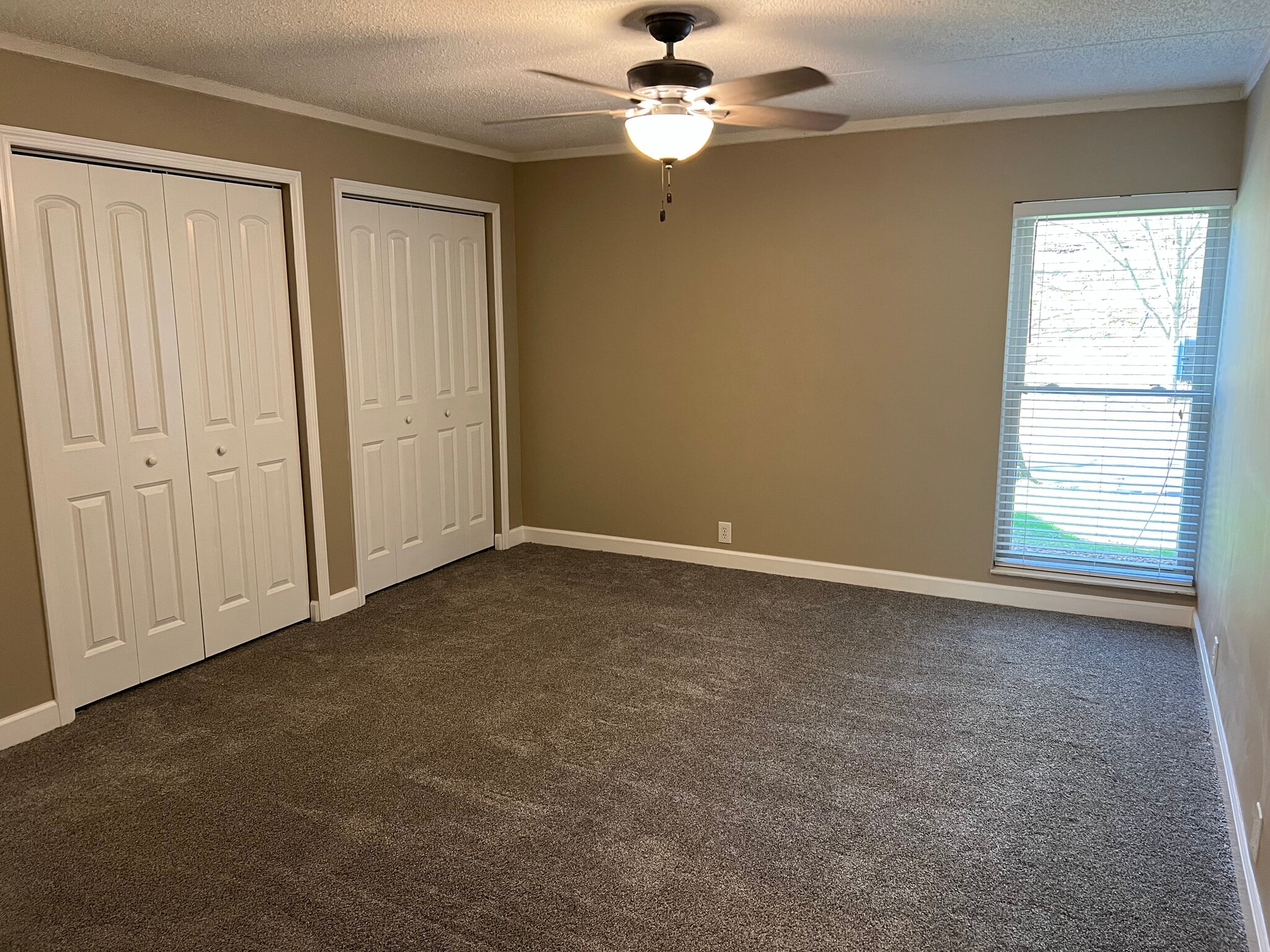 Building Photo - 455 Canberra Dr