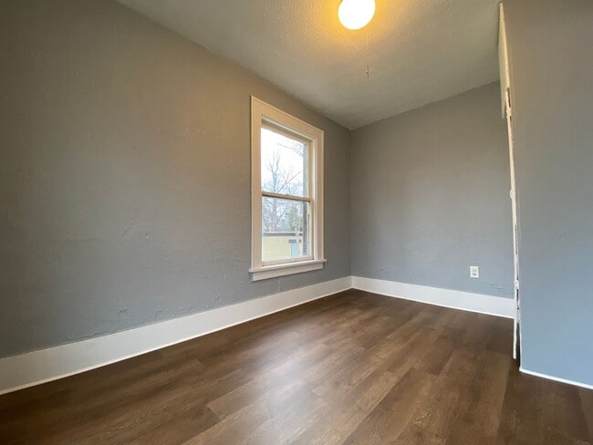 Building Photo - 35 S 3rd St