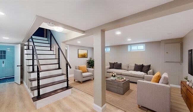 Building Photo - 61 Montmorenci Ave