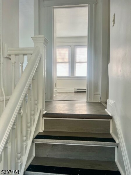 Building Photo - 10 Noll Pl
