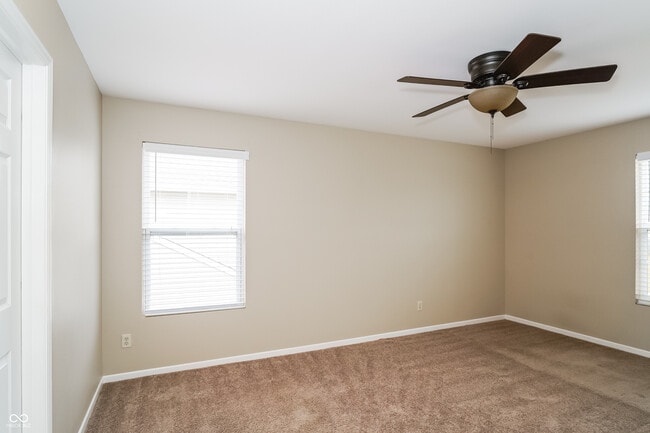 Building Photo - 622 Greenway St