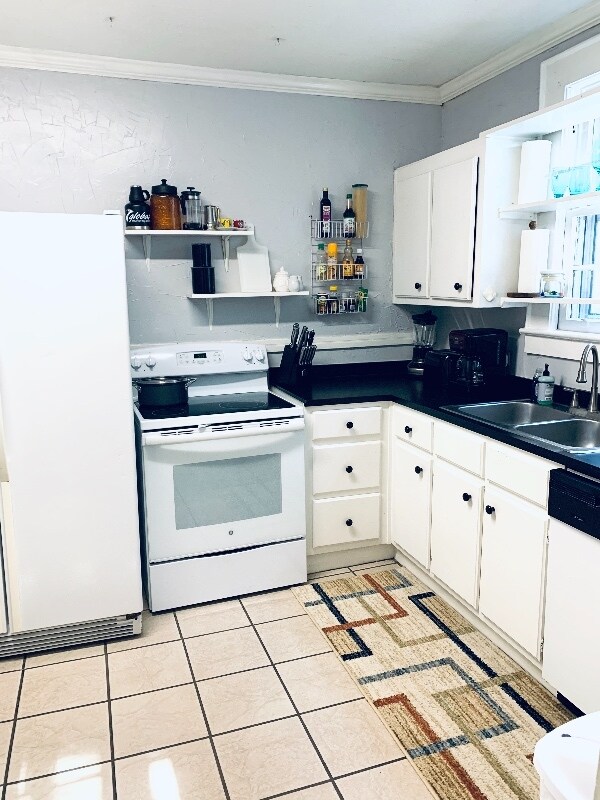 Building Photo - 1677 Government St