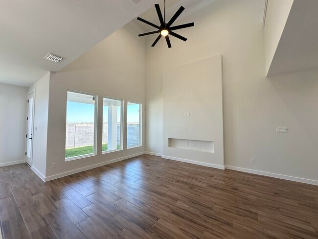 Building Photo - 7524 Cresta Bella Rd