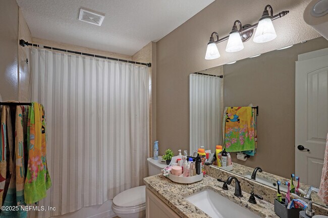 Building Photo - 3693 Lightview Ln