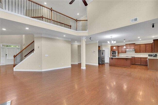 Building Photo - 4425 Holton Ave