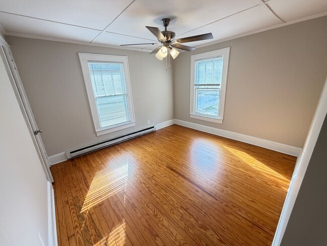 Building Photo - 220 E Center Ave