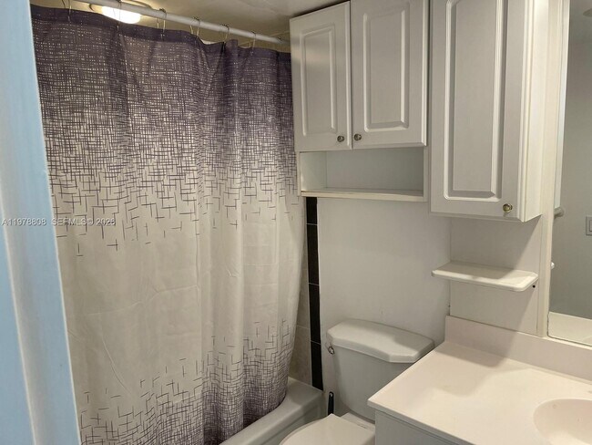 Building Photo - 851 Three Islands Boulevard