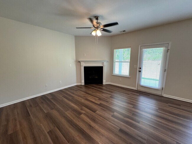 Building Photo - Nice 3/2 house in West Rome- $1,995