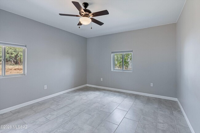 Building Photo - 730 N Robles Rd