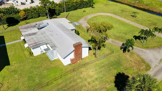 Building Photo - 6698 Belvedere Rd