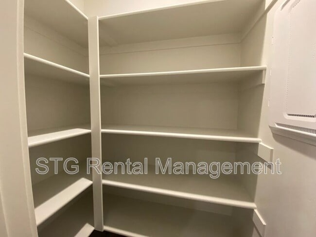 Building Photo - 1156 S 4380 W