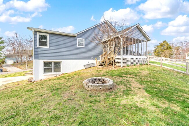 Building Photo - 5712 Walden Woods Ct NW