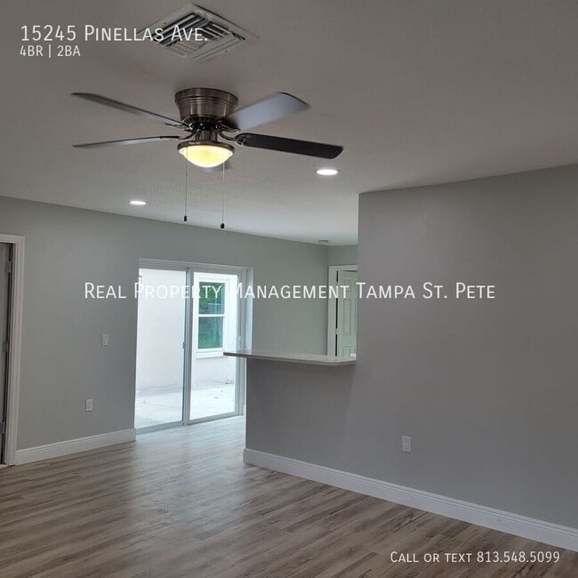 Building Photo - 15245 Pinellas Ave