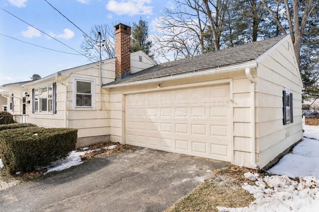 Building Photo - 19 Casper Ct