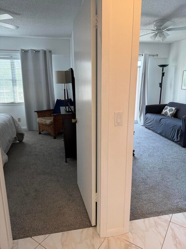 Building Photo - 332 Mansfield G