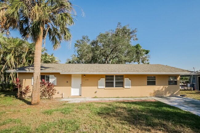 Building Photo - 1778 Settler Dr