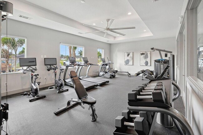 Building Photo - 4915 1st Ave E