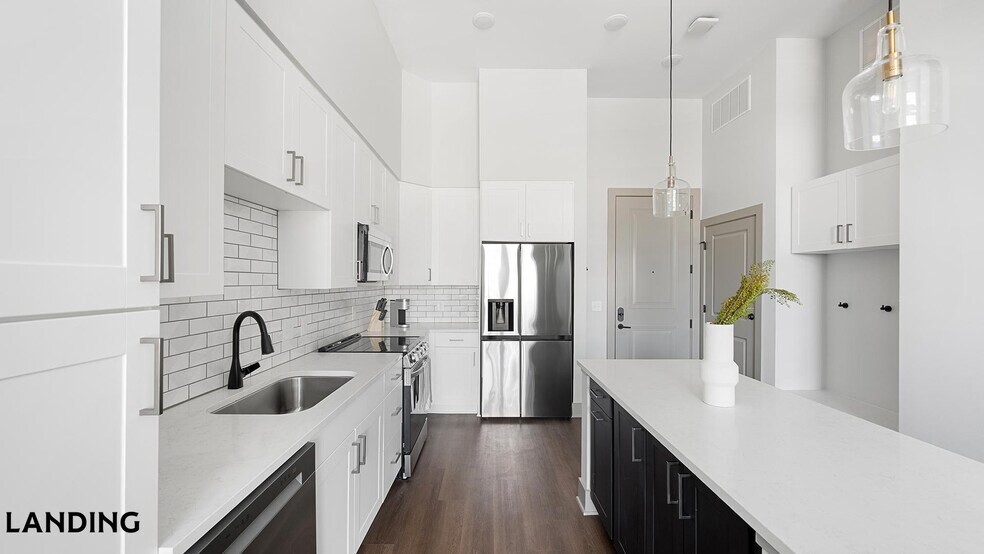 Building Photo - 1310 Hillside Ave