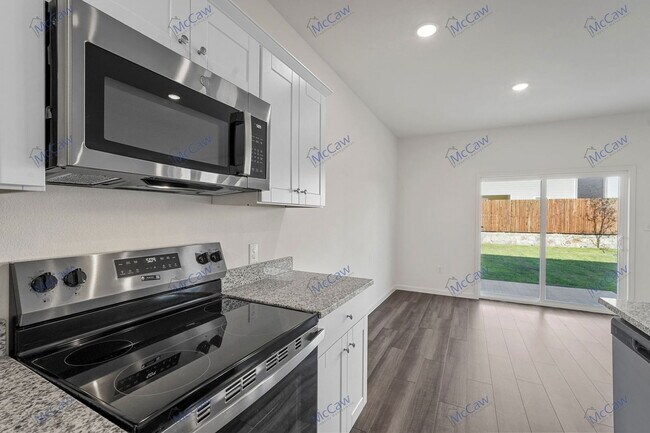 Building Photo - 2111 Jackson St