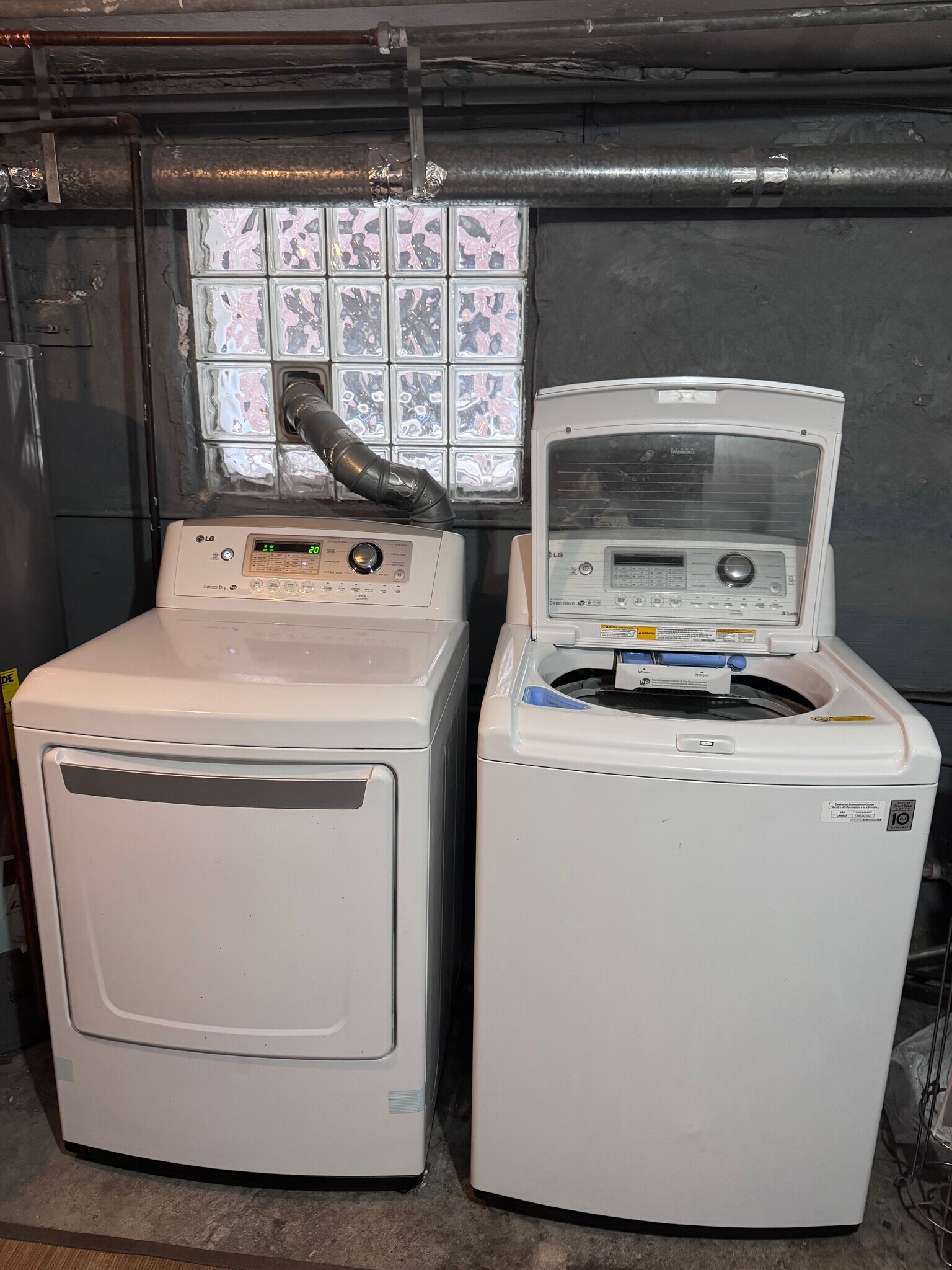 Building Photo - 4325 N Wolcott Ave