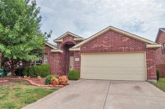 Building Photo - 2016 Kings Forest Dr