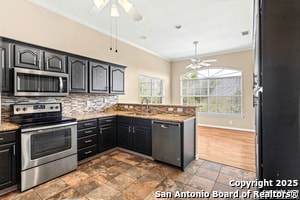 Building Photo - 723 Sendera St