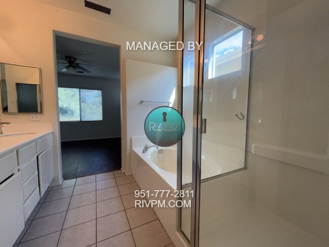 Building Photo - FOR RENT STUNNING 4-BEDROOM HOME IN RIVERS...