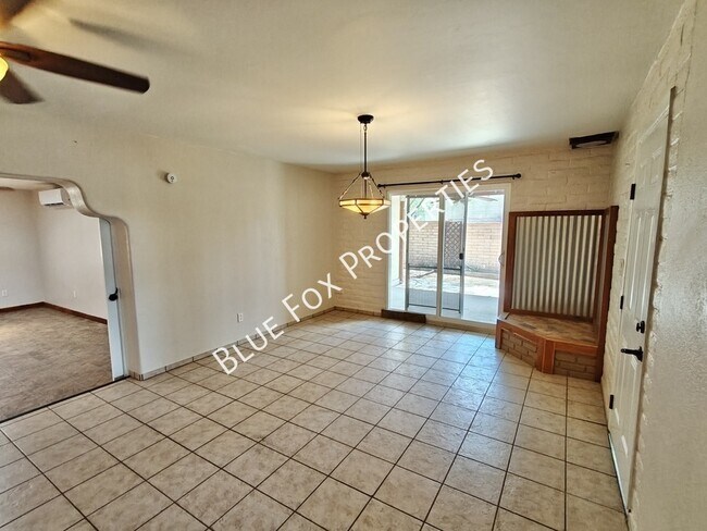 Building Photo - 9742 E Cannon Pl
